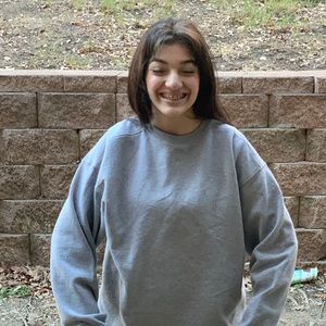 Meet your Posher, Edith